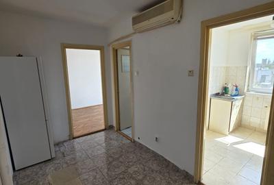 Apartament cu 2 camere decomandat în Palazu Mare - 8