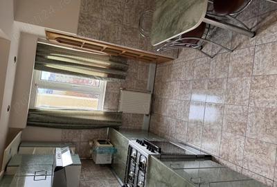 Vand apartament 3 camere zona lama - 9