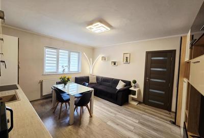 Apartament cu 3 camere semidecomandat, mobilat în Dâmbovița - 2