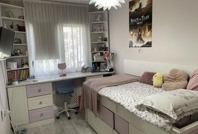 Apartament cu 3 camere semidecomandat în Central - 2