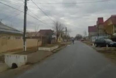 Casă cu 4 camere cu Teren 5917 Mp în Ivești - 4