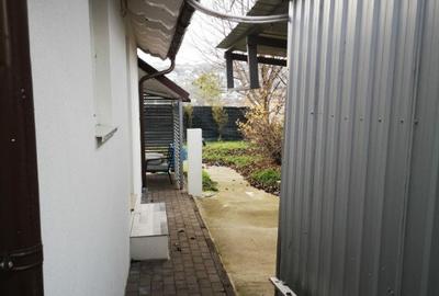 Casă cu 4 camere cu Teren 500 Mp în Central