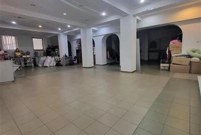 Spațiu comercial, de 190 mp, în Autogară - 6