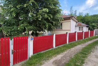 Vand casa cu priveliste in apropiere de Focsani - 1