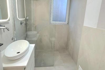 Apartament cu 3 camere decomandat în Cornișa - 4