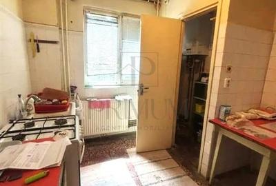 SAGULUI - BLOC IZOLAT - ETAJ 3 LIFT - 3 cam - 2 bai - debara - centrala proprie - 3