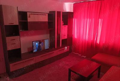 Apartament cu 2 camere semidecomandat în Complex Studențesc