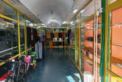 Spațiu comercial, în Central - 1