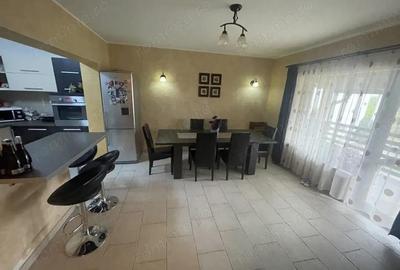 De vanzare 2 case la pret de una | 977 mp teren | drum privat - 4