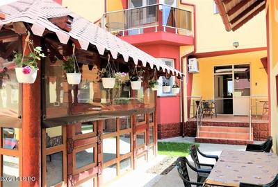 Mamaia Nord - Langa Mare, pensiune la cheie, 11 camere, 9 bai! - 33