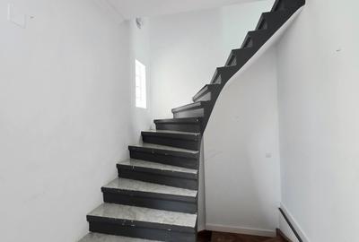 Casă individuală cu 8 camere cu Garaj în Capitale - 16