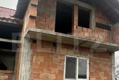 Casă cu 3 camere cu Teren 2967 Mp în Vest - 2