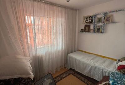 Apartament cu 4 camere decomandat în Central - 3