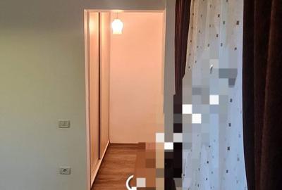 Garsonieră decomandată în CET - 4