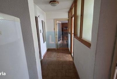 Apartament cu 2 camere decomandat în Gura Văii - 3