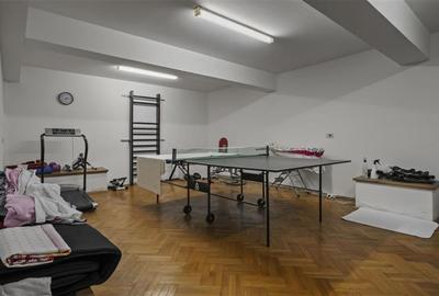 VILA CU SPATII GENEROASE IN DOROBANTI CU LIVING DE 75 MP SI TERASE DE 100 MP - 42