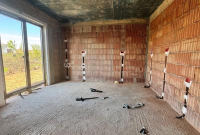 Duplex cu 5 camere cu Canalizare în Chișoda - 3