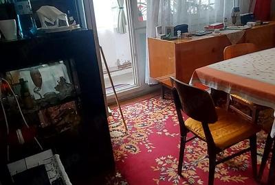 Apartament cu 4 camere semidecomandat în Circumvalațiunii - 13
