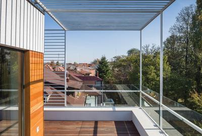 Vanzare imobil 2015 arhitectura deosebita cu terase si curte Palatul Cotroceni - 9