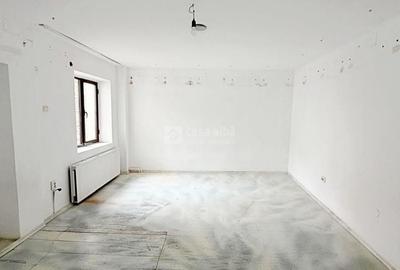 Casă individuală cu 9 camere cu Canalizare în Central - 8