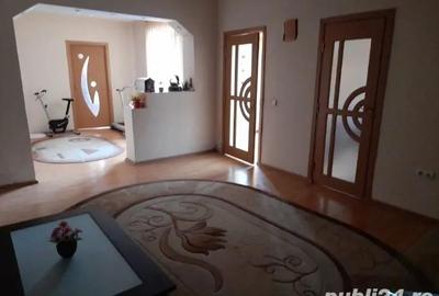 Casă cu 9 camere în Turnișor - 3