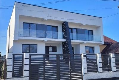 Casă cu 4 camere în Central - 8