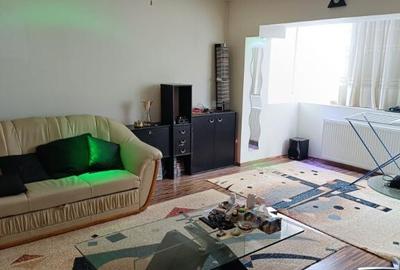 Apartament cu 3 camere decomandat în Ștefan cel Mare - 2