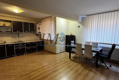 Apartament cu 3 camere decomandat, mobilat în Tolstoi