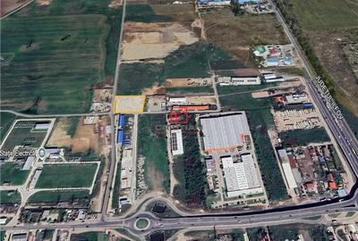 Teren de 4500 mp, în Domnești