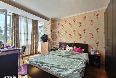 Apartament cu 4 camere decomandat în Decebal - 9
