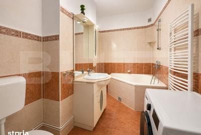 Casă cu 6 camere cu Teren 387 Mp în Central - 2