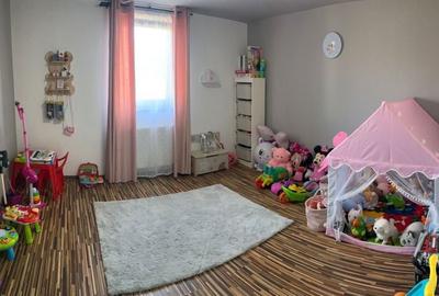 Casă cu 4 camere cu Teren 2972 Mp în Sânpetru Mic - 7