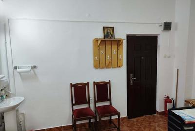 Spațiu comercial, de 15 mp, în Central - 3