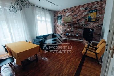 Apartament cu 3 camere, zona Centrala, Cladire Istorica - 1