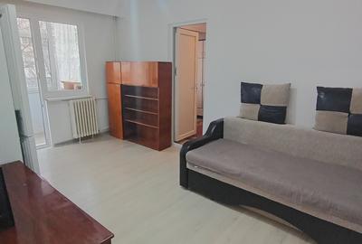Apartament cu 2 camere semidecomandat în Inel II