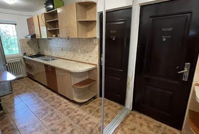 Apartament cu 2 camere semidecomandat în Păcurari