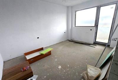 Apartament cu 3 camere decomandat în Cetate - 2