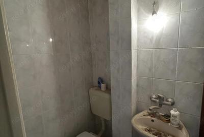 Apartament cu 3 camere decomandat în Central - 2