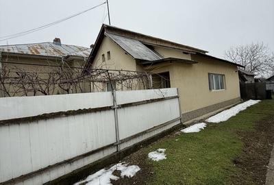 Casă cu 3 camere în Bucșani - 3