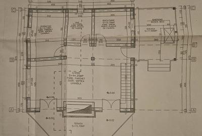 Casă cu 5 camere cu Teren 475 Mp în Sud - 1