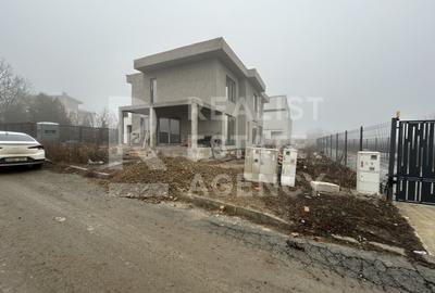 Casă individuală cu 6 camere cu Canalizare în Ostratu - 4