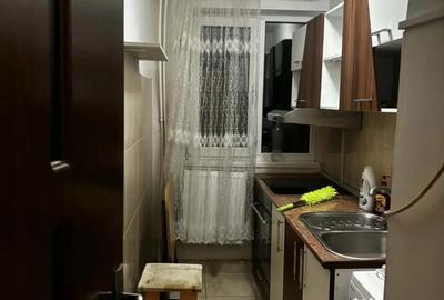 Apartament cu 3 camere semidecomandat în Casa de Cultură - 3