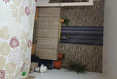 Apartament cu 4 camere decomandat în Vitrometan - 2