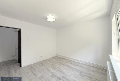 Apartament cu 3 camere decomandat în - 13