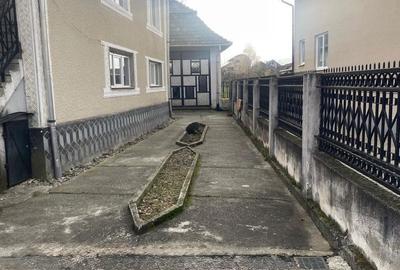 Casă cu 4 camere în Central - 3