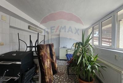 Casă cu 9 camere cu Teren 335 Mp în Valea Cerbului - 21