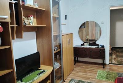 Vand apartament cu 4 camere Vand apartament cu 4 camere - 2