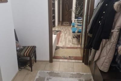 Apartament cu 2 camere semidecomandat în Micro 3 - 1