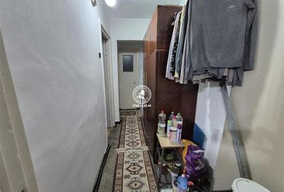Apartament cu 3 camere semidecomandat în Dacia - 2
