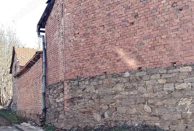 Casa de vanzare in comuna Lapusnicel jude?ul Cara?-Severin la o distan?a de aprox.25km Baile Herc. - 1